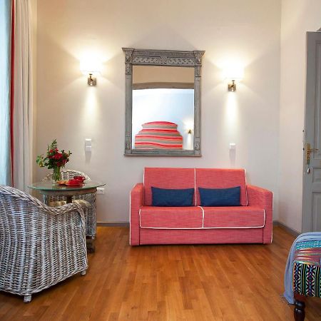 Acropolis Townhouseco Suites Athens Ngoại thất bức ảnh