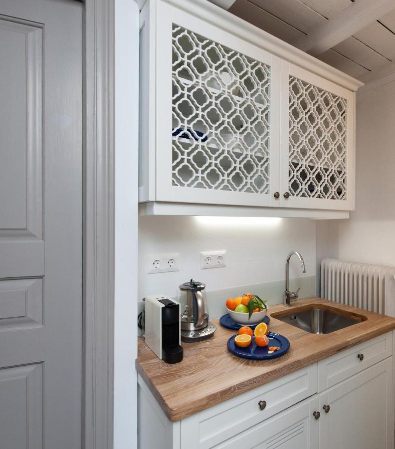 Acropolis Townhouseco Suites Athens Ngoại thất bức ảnh